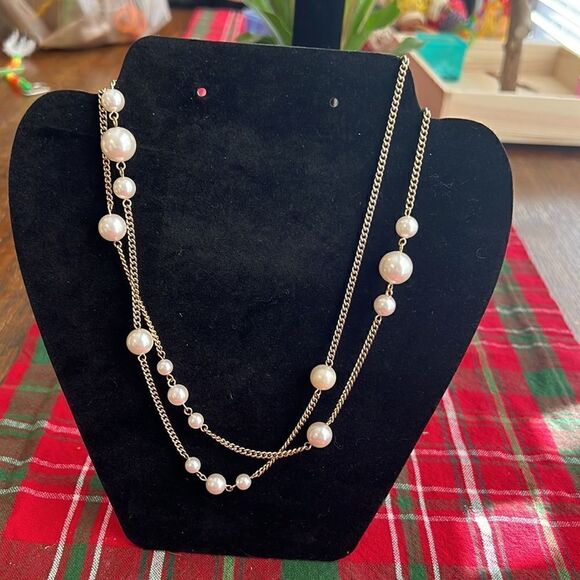Vintage Light Gold Tone Framing Necklace- 32” Long - Picture 2 of 3